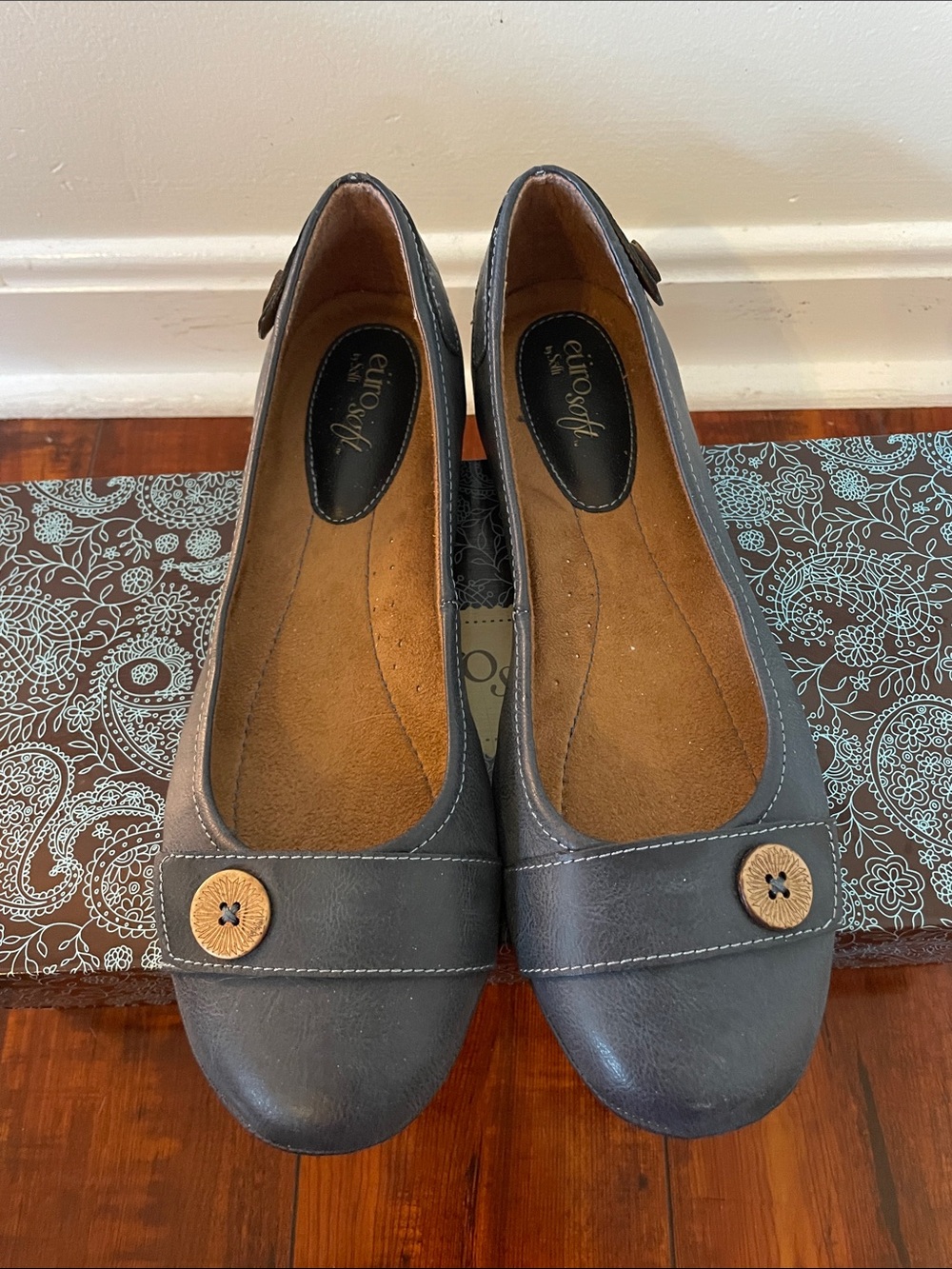 Euro Soft Sonelle Navy Blue Flats 9
